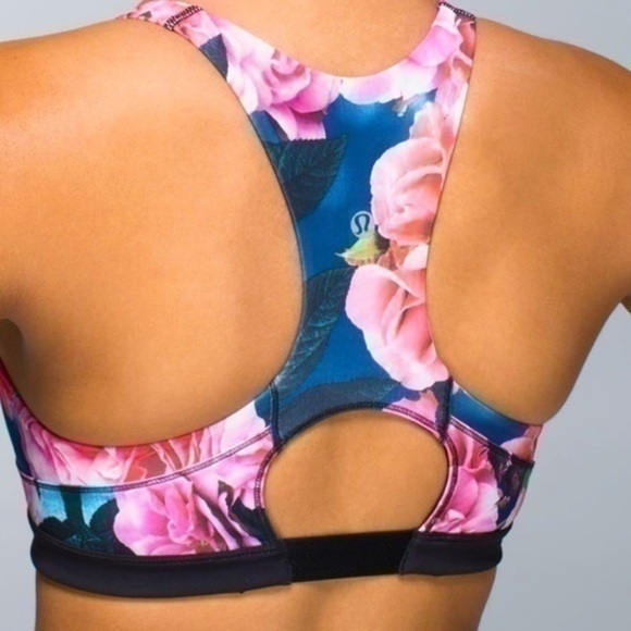 Lululemon set top + inspire crop leggings 8 rose secret garden gently preloved - Picture 11 of 16